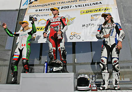Al termine della gara di Vallelunga in pochi hanno gioito, questo il podio della 600: Fede, Peluso Pezzilli.